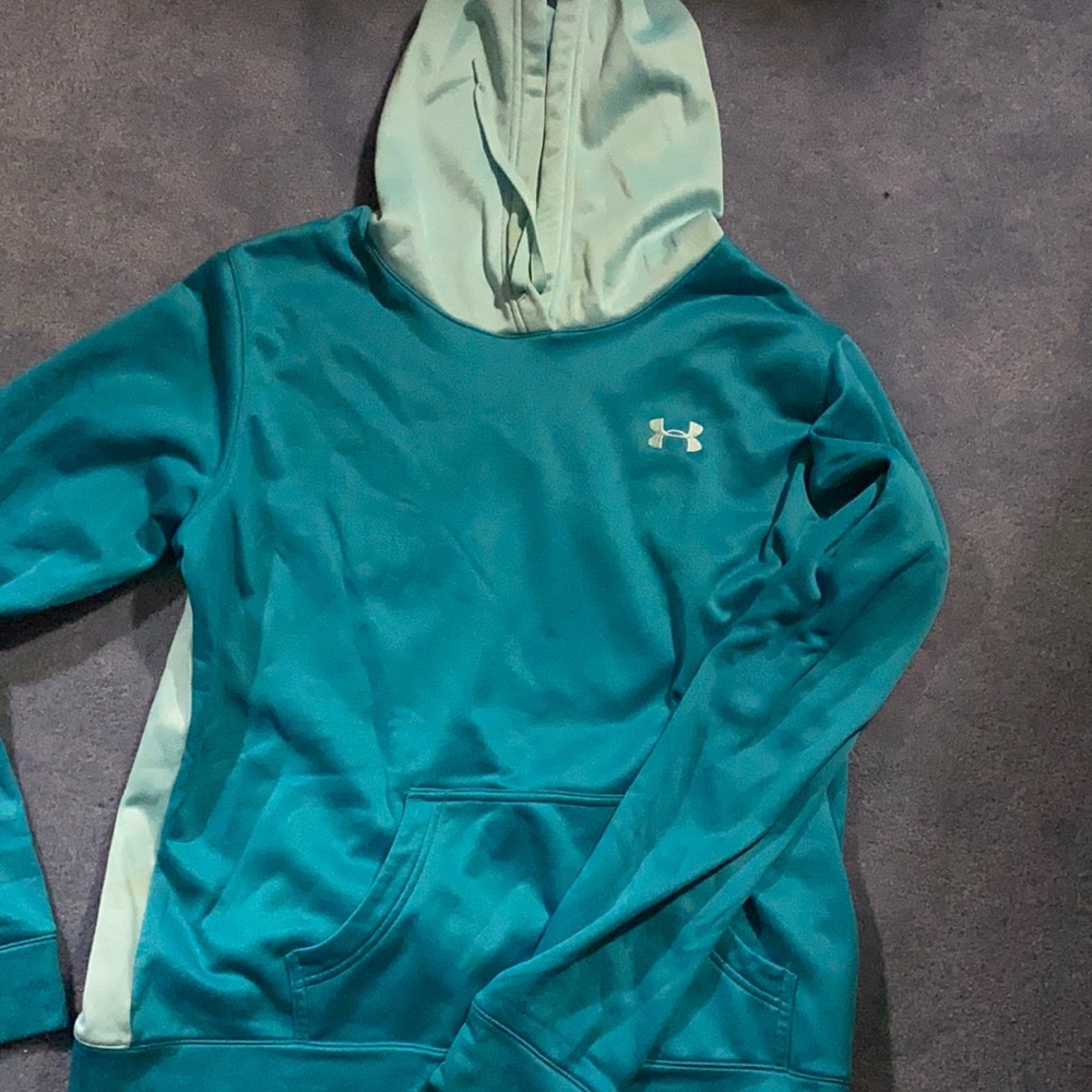 Two toned Under Armor sweatshirt